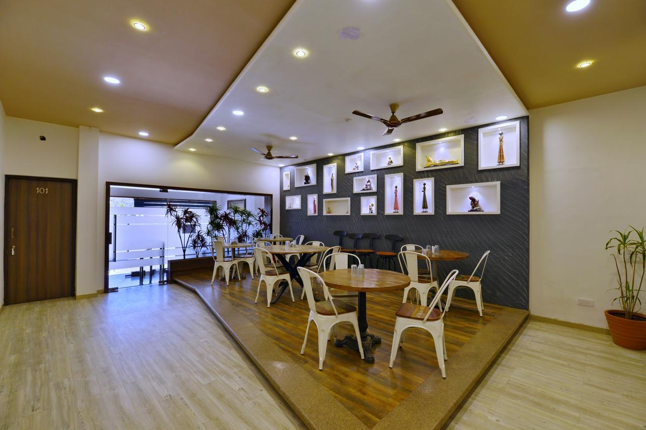 Oyo 2291 Home Stay Mertiya Residency จ๊อดปูร์ ภายนอก รูปภาพ